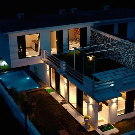 Platinum Villa 3Bhk Лонавала Экстерьер фото